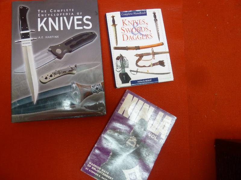 lot 425 image: Books on Knives, Daggers, Swords and More