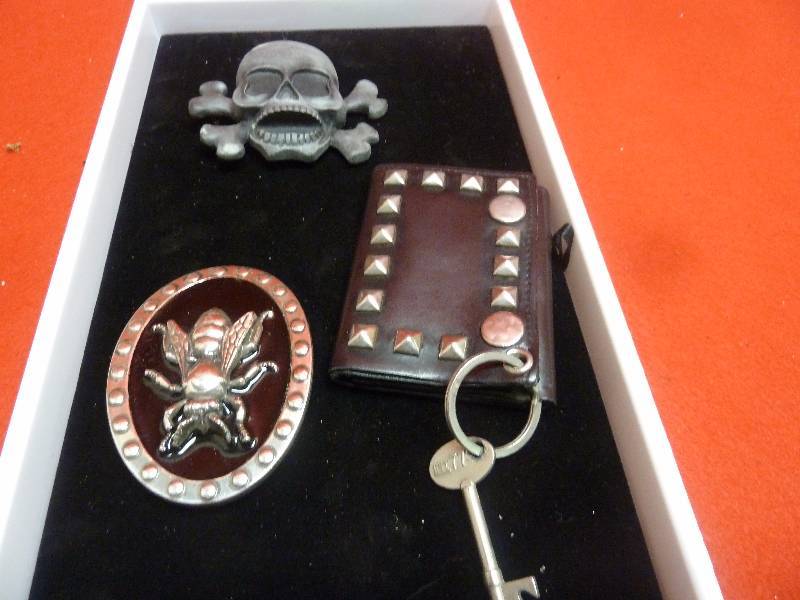 lot 438 image: Goth Lot