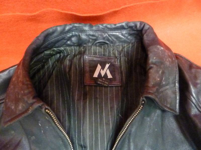 lot 441 image: G III Leather Jacket
