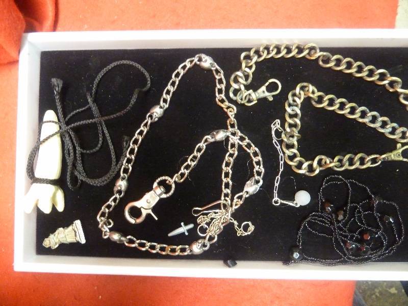 lot 457 image: Jewelry Lot