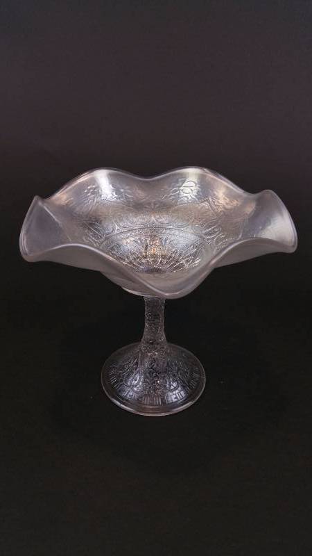 lot 69 image: Beautiful Northwood Ice White Carnival Glass Ruffled Compote