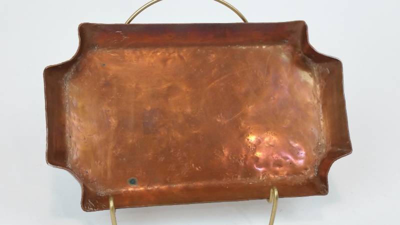 lot 90 image: Gorgeous 10 14 Hammered Copper Platter