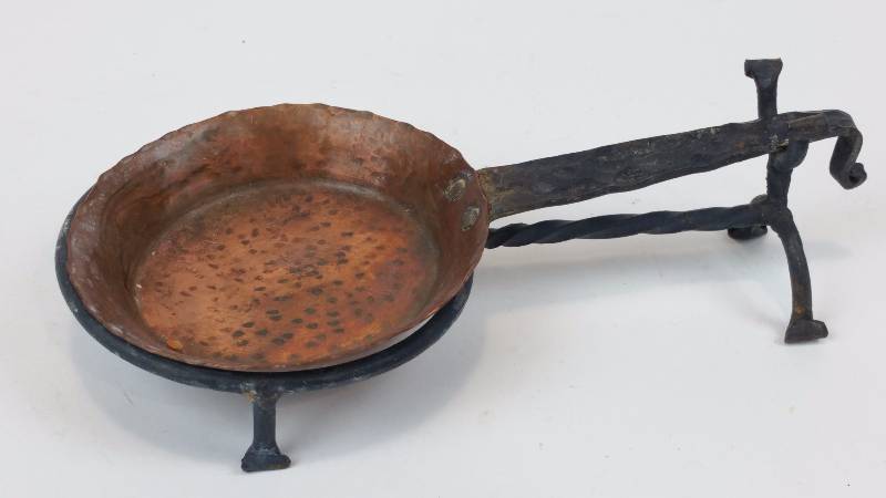 lot 91 image: Primitive Copper Butter Melter and Stand