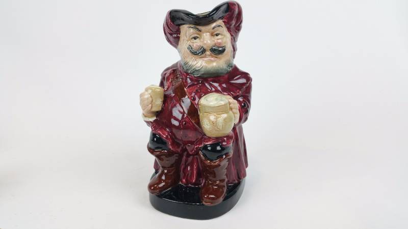 lot 119 image: Royal Doulton Sir John Falstaff 8328