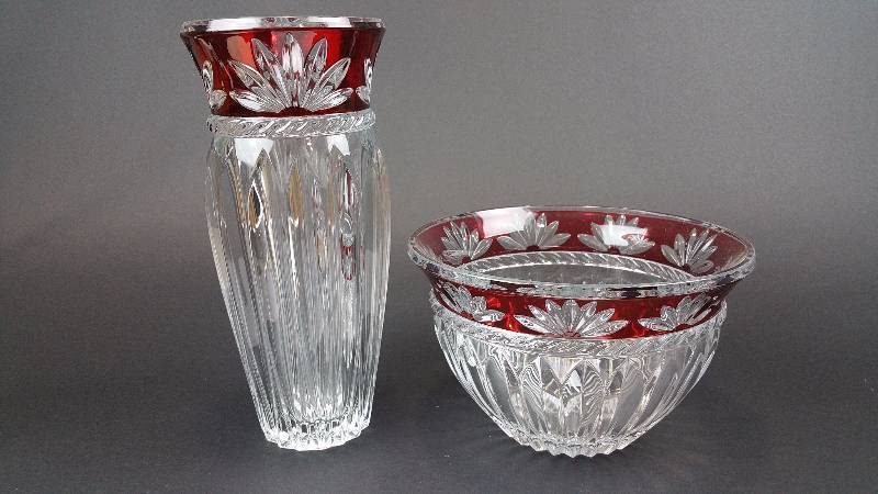 lot 51 image: Mikasa 12 Ruby Cut To Clear Crystal Vase  Matching 9 12 Bowl