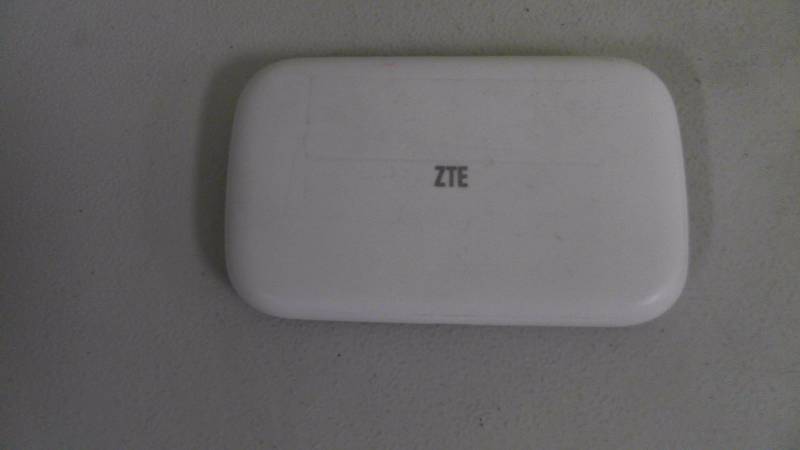 lot 480 image: T-Mobile ZTE 4G LTE Mobile Hotspot Turns On Untested