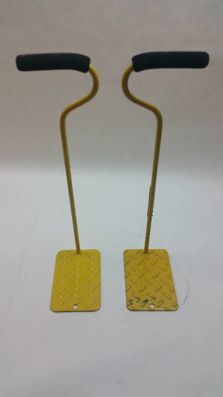 lot 492 image: Set of 2 Model 1800 18in Back Buddys Safety Yellow GREAT WORKING CONDITION