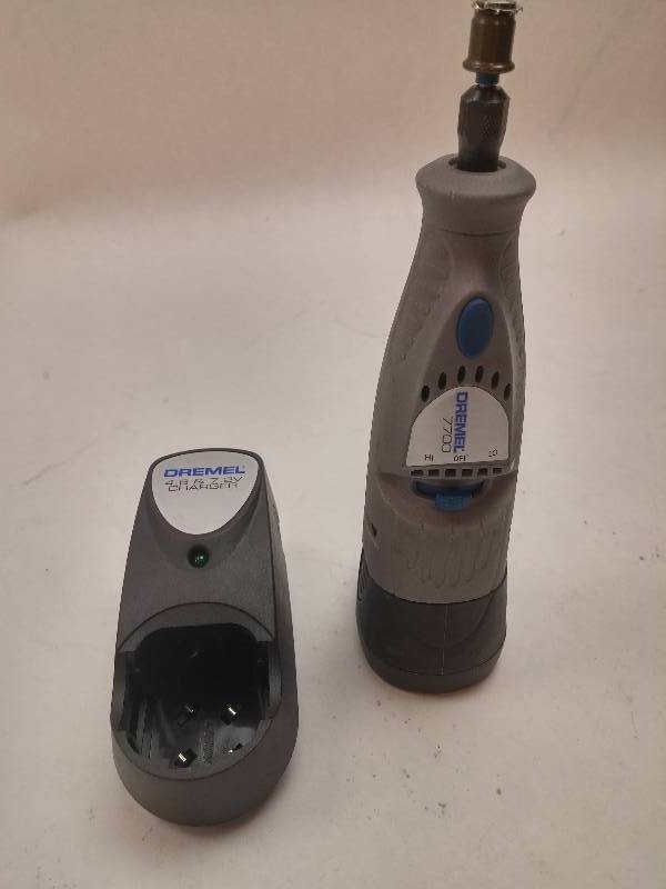 lot 438 image: Dremel 7700 Rotarty Tool with Battery and Charger GOOD WORKING CONDITION