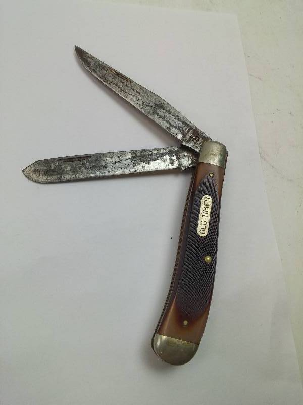 lot 448 image: Vintage Old Timer Schrade 940T Knife