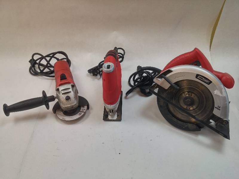 lot 459 image: Lot of 3 Corded Tool Shop Tools Tool Shop 241-9853 120V 7-14 Compact Circular Saw, Tool Shop 241-9836 120V 2-316 Wood 14 Steel Variable Speed Jig Saw, Tool Shop 241-9961 120V 4-12 Angle Grinder GOOD WORKING CONDITION