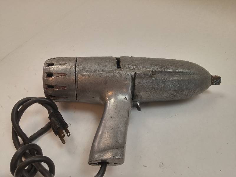 lot 464 image: Vintage Ingersoll Rand 115V Spinning Wrench GOOD WORKING CONDITION