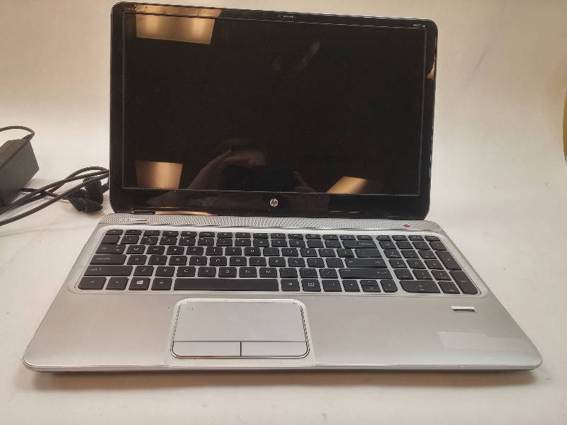 lot 476 image: HP Envy M61205DX AMD A10-4600M 750GB Hard Drive 6GB RAM 15.6 Laptop Computer OVERHEATS