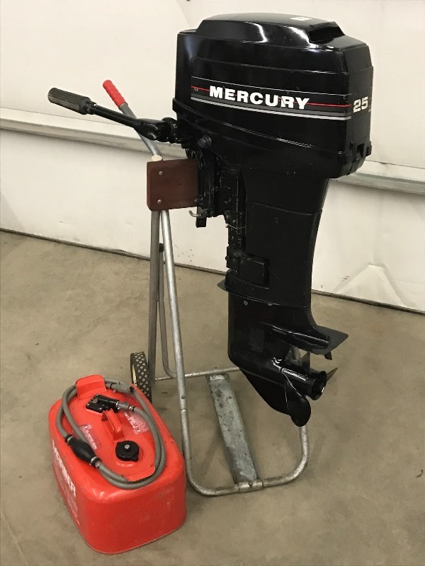 lot 12 image: Mercury 25HP Short Shaft Outboard M...