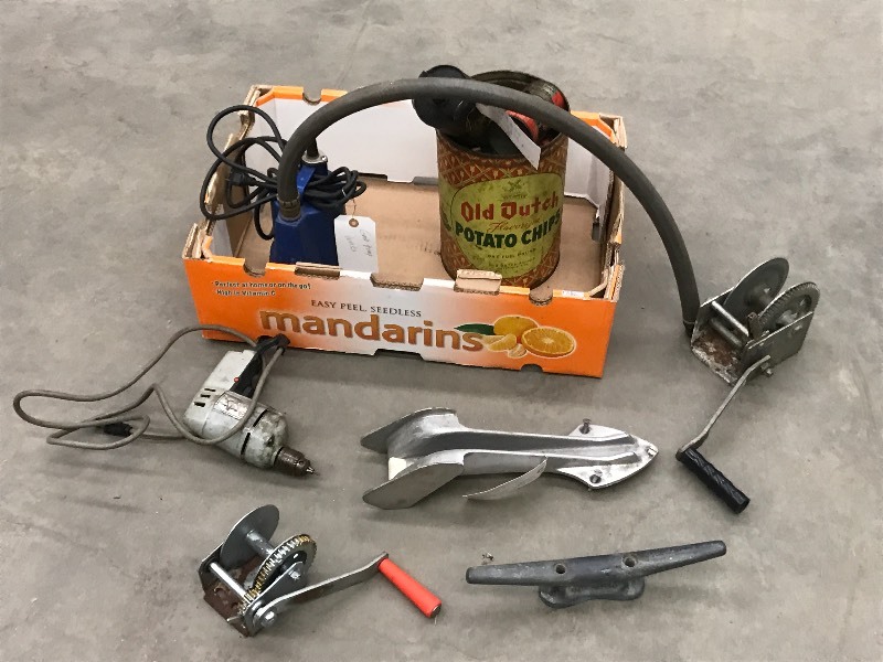 lot 29 image: Lot Of Assorted Hand Cranks, Subme...