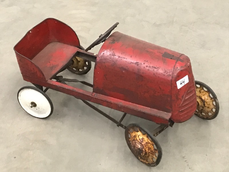 lot 44 image: Vintage Steel Peddle Car, Unmarked ...
