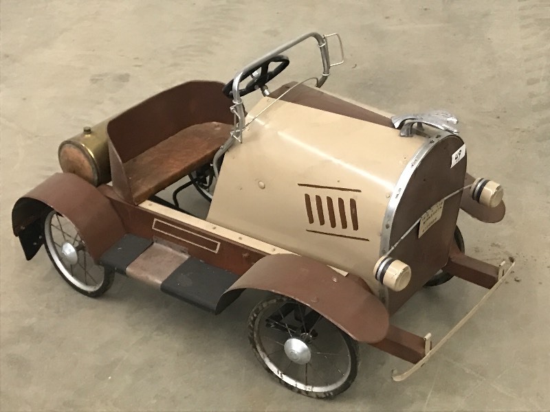 lot 49 image: Unique Vintage Homemade Wood-Frame ...