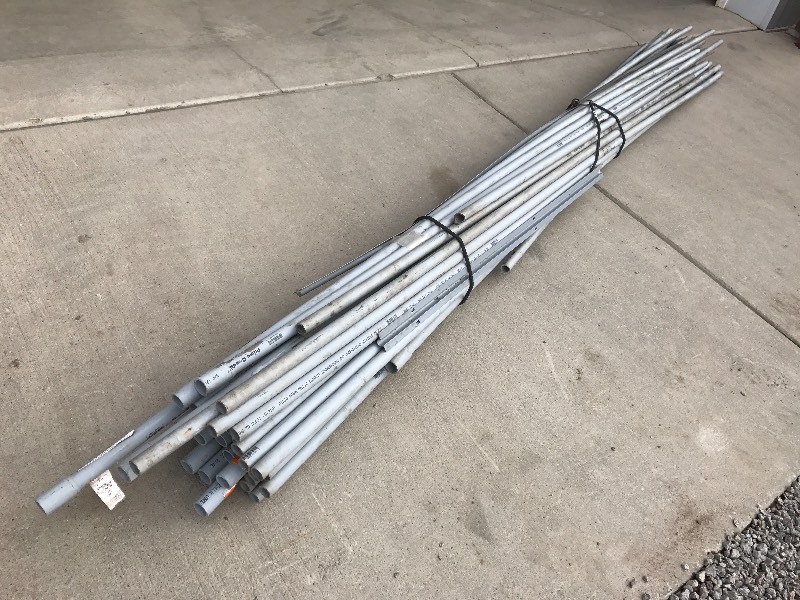 lot 54 image: Bundle Of 34 Schedule-40 PVC Cond...