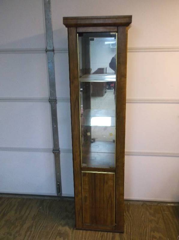 Lighted Hutch