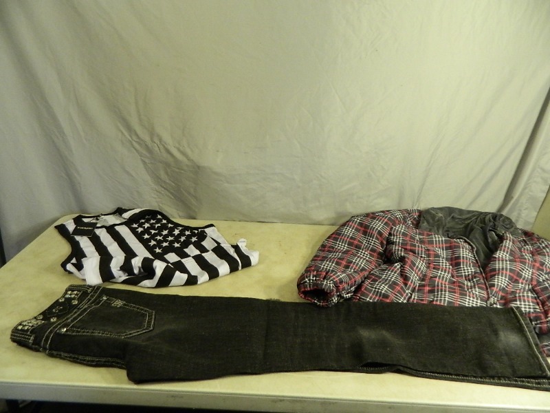 lot 43 image: Miss Me Jeans and Clothing