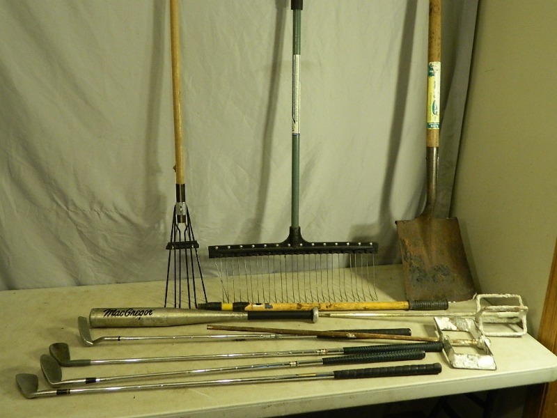 lot 68 image: Long Handle Tools