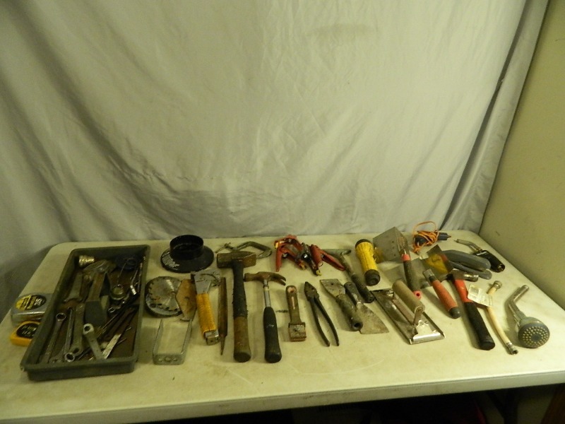 lot 78 image: Assorted Tools