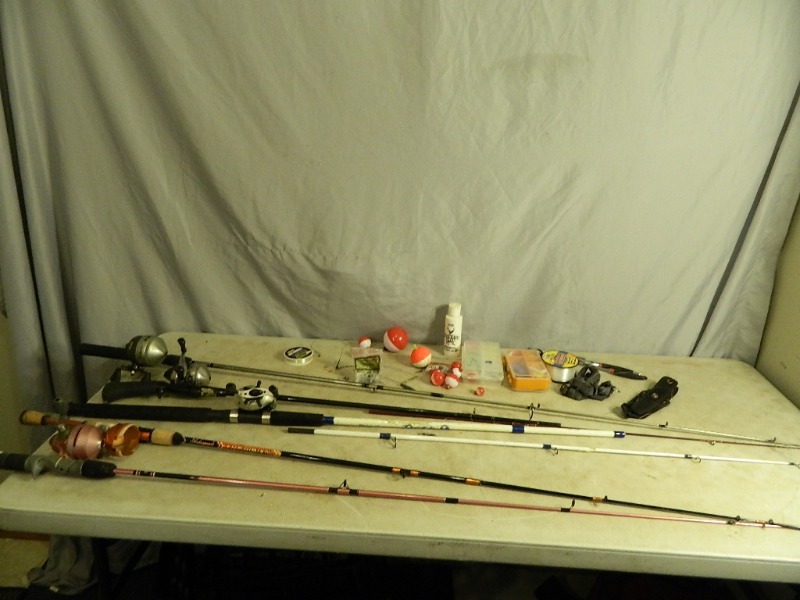 lot 90 image: Fishing Rods, Reels, and Tackle
