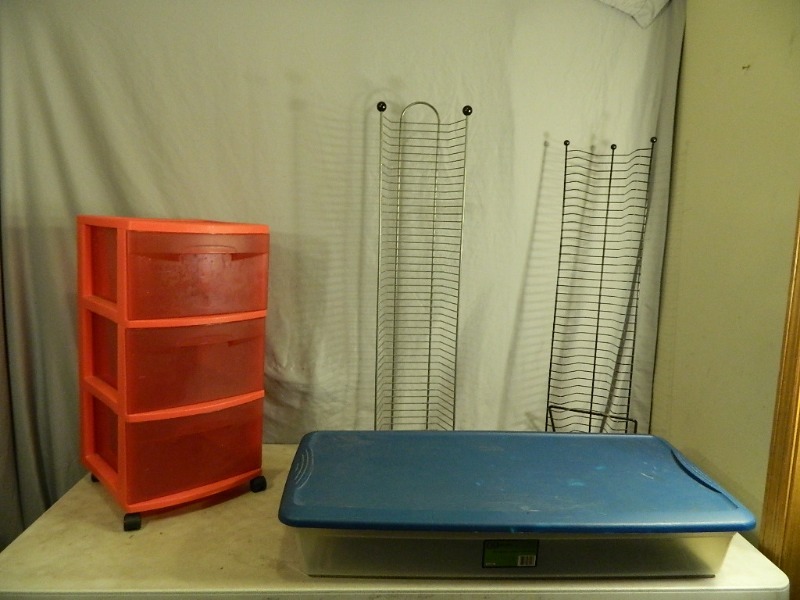 lot 173 image: 3 Drawer Organizer and More