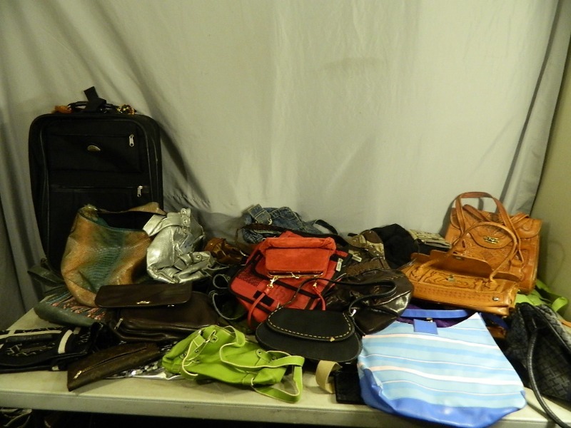 lot 175 image: Luggage, Purses, and More
