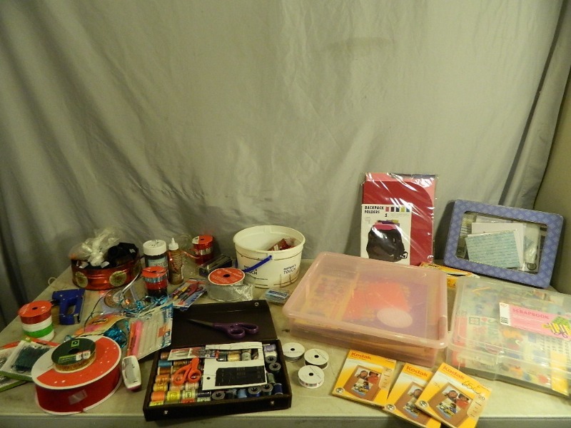 lot 177 image: Craft Supplies