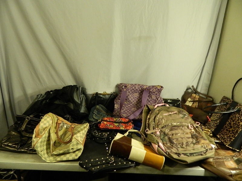 lot 190 image: Bags, Purses, and More