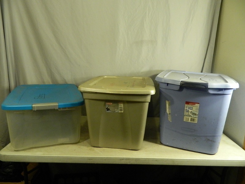 lot 201 image: 3 Totes with Lids