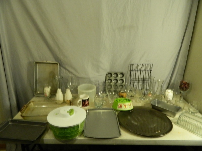 lot 209 image: Salad Spinner, Pans, and More