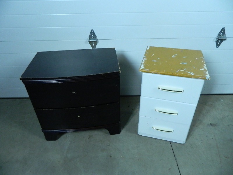 lot 135 image: Project Night Stands