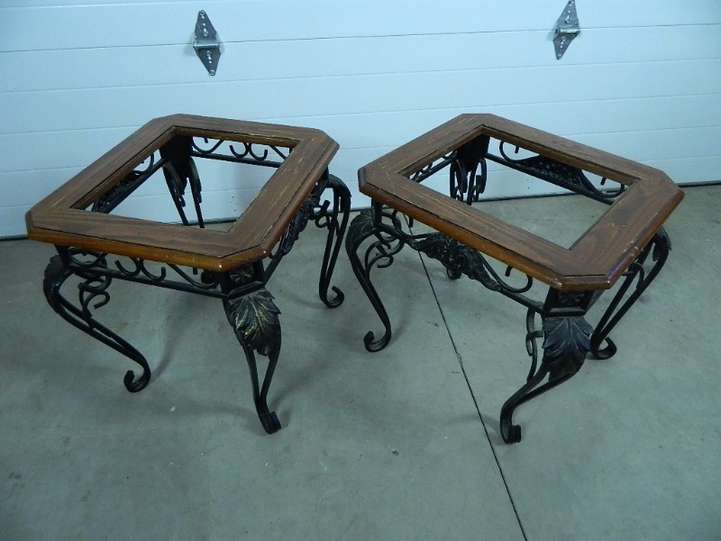 lot 150 image: 2 Project End Tables