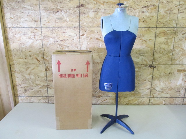 lot 1 image: Vintage Sally Stitch Dress Form wOriginal Box