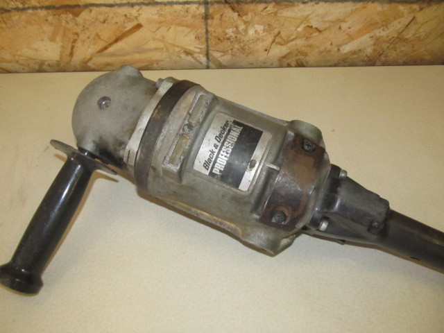 lot 28 image: Heavy Duty Black & Decker Professional Angle Sander
