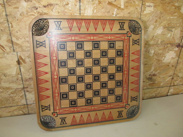 lot 74 image: Nice Vintage Carrom Game Board