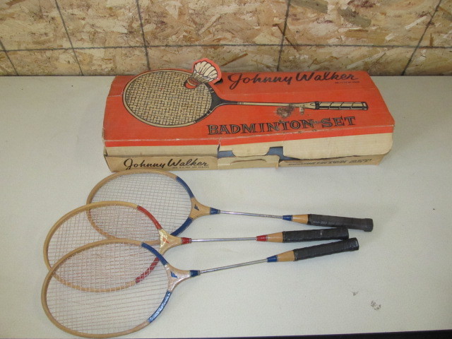lot 82 image: Vintage Badminton Lot