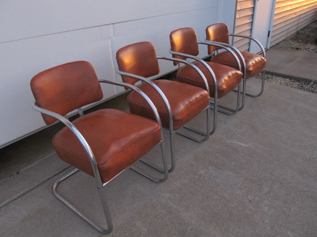 lot 85 image: Set of 4 Mid Century Tubular Chrome Spring Chairs by Howell