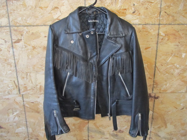 lot 105 image: NICE Harley Davidson Leather Motorcycle Jacket Sz 36W