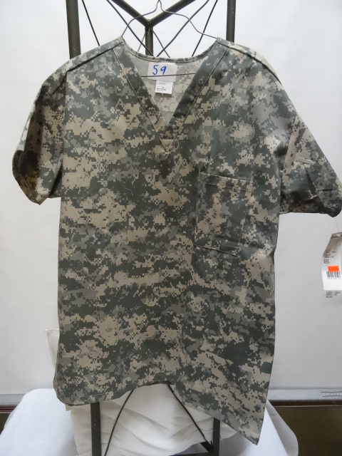 Medium camouflage scrub...