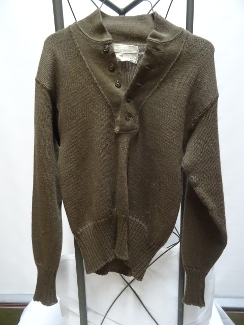 Mens wool sweater. Size large...
