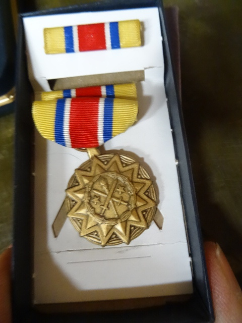 Oct 1980 medal set. Army reserve co...