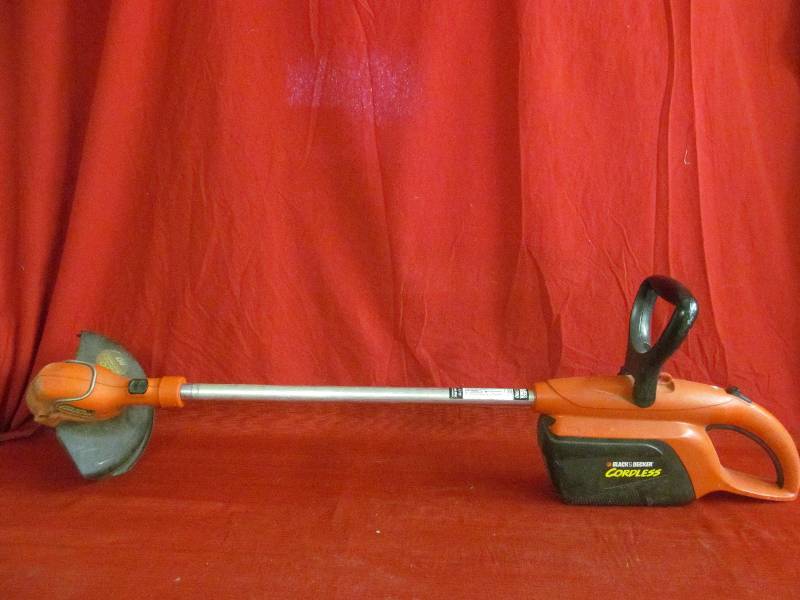 Black N decker string trimmer