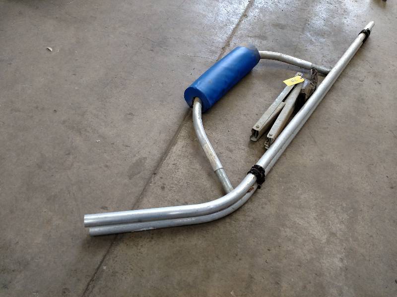 lot 73 image: Shore Station Front End Bow Stop, N...