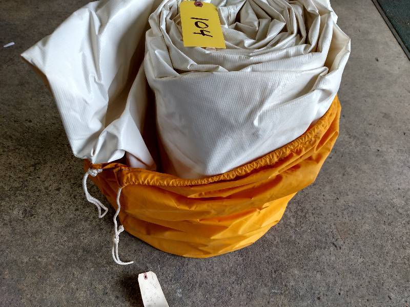 lot 104 image: Shore Station White Vinyl Boat Lift...