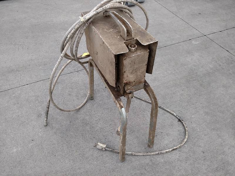 lot 126 image: Sears Airless Sprayer, No Gun, Work...