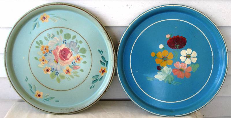 lot 23 image: Vintage Scandinavian  Norwegian Folk Art Lot