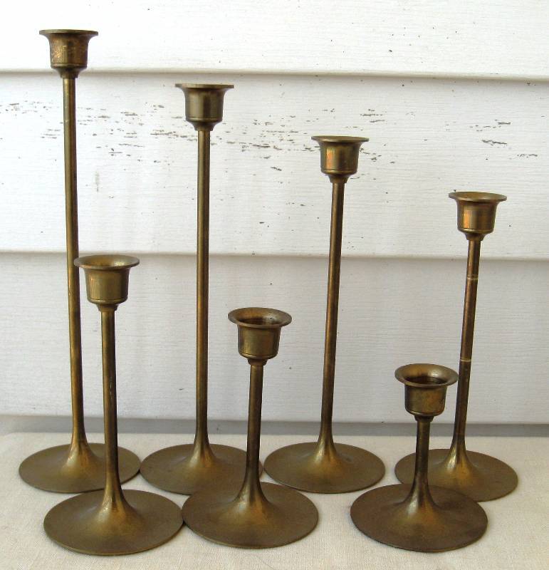 lot 100 image: Knick Knacks, Candleholders, Oil Lamps & Collectibles