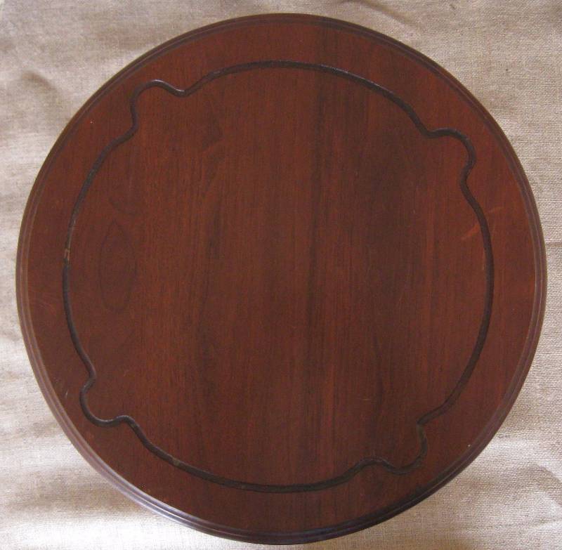 lot 58 image: Vintage Wood Occasional Table  Plant Stand